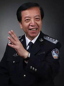 王大伟 王大伟