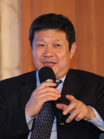 黄群慧