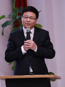 何佳讯