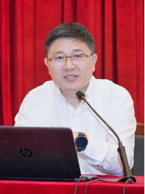 杨振