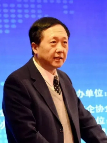 栾大龙