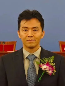 张少霆