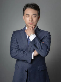 张恒龙