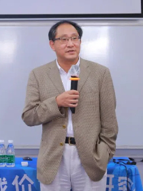 殷晓鹏
