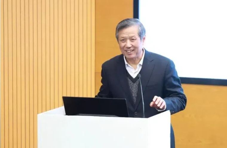 许宪春：《平台经济的模式、特征与作用》