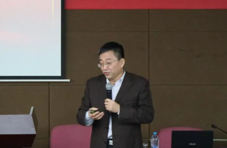 孙宝文：《深刻把握数字经济中的技术经济特征》