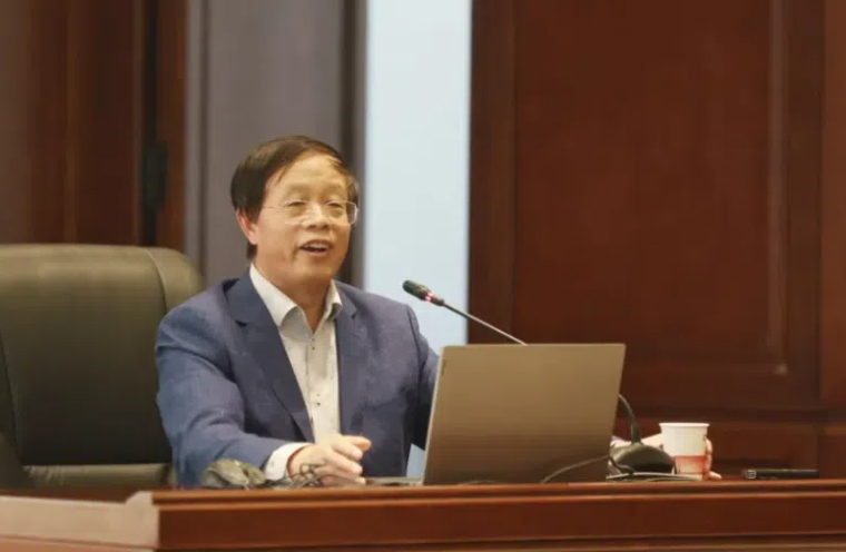 林乾：《清代吏治腐败的法律诱因考察》