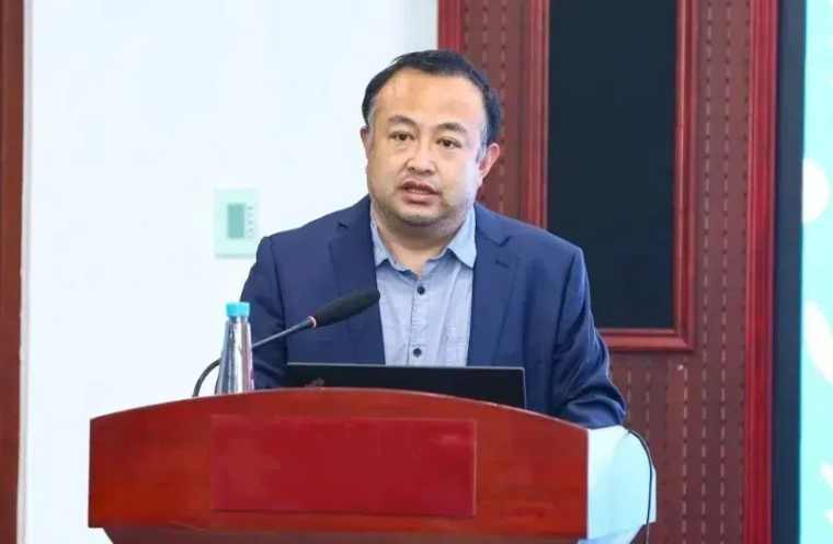 张亚光：《中国共产党早期经济思想的基本特征》