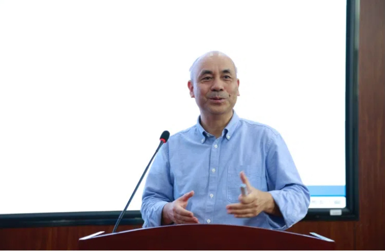 彭泗清：《我国消费结构变迁的新维度与新趋势》