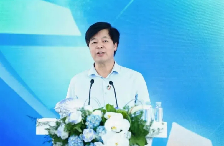 郑功成：《借助数字化技术提升民生保障事业》