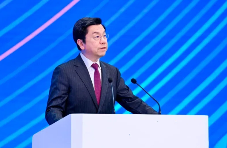 李开复：《大模型迎来商业模式的“灵魂拷问”》