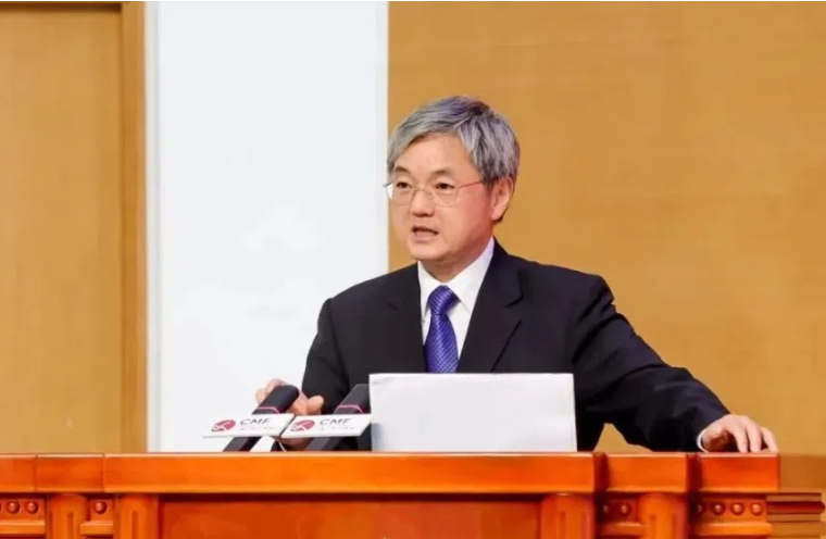 杨瑞龙：《分类、分层进一步推进国有企业改革》