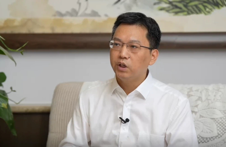 陈彦斌：《“十五五”蓄势之年的中国经济运行与宏观政策应对》