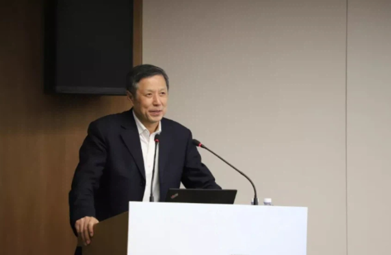 许宪春： 《完善收入分配制度，提高国民消费水平》