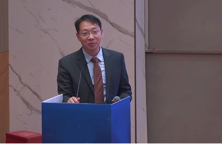 翟东升：《对美国经济研究，我们须进一步提高》