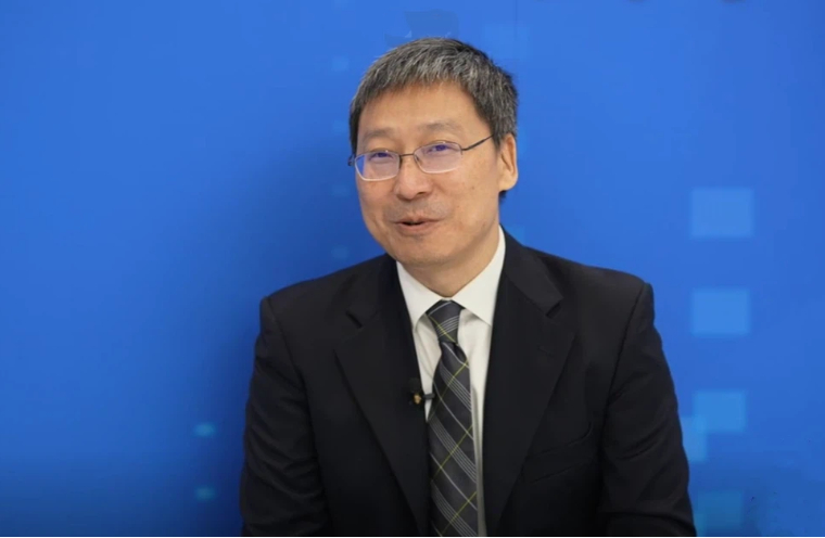 吴卫星：《完善现代金融监管体系，促进金融健康稳定发展》