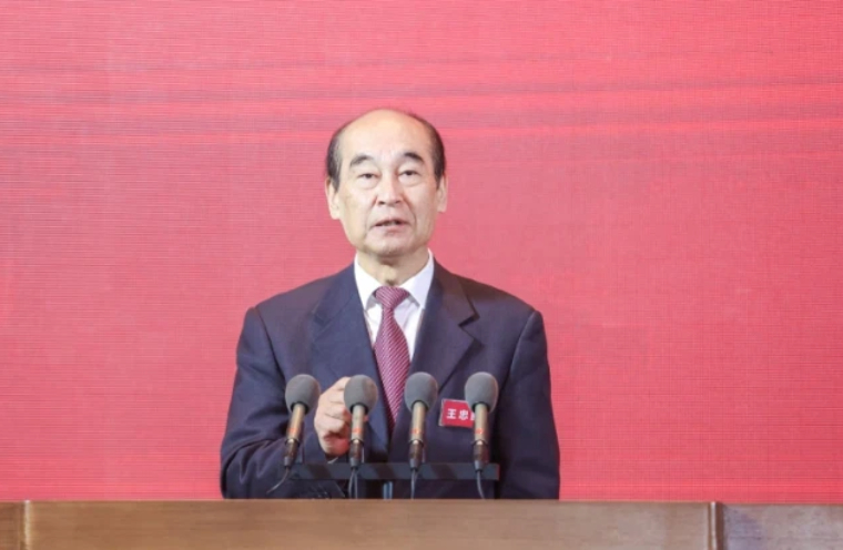 王忠民：《中国金融：从轻资产到重资本》