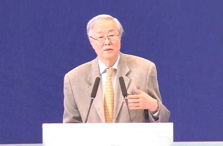 周小川：《世界百年大变局与亚洲未来》