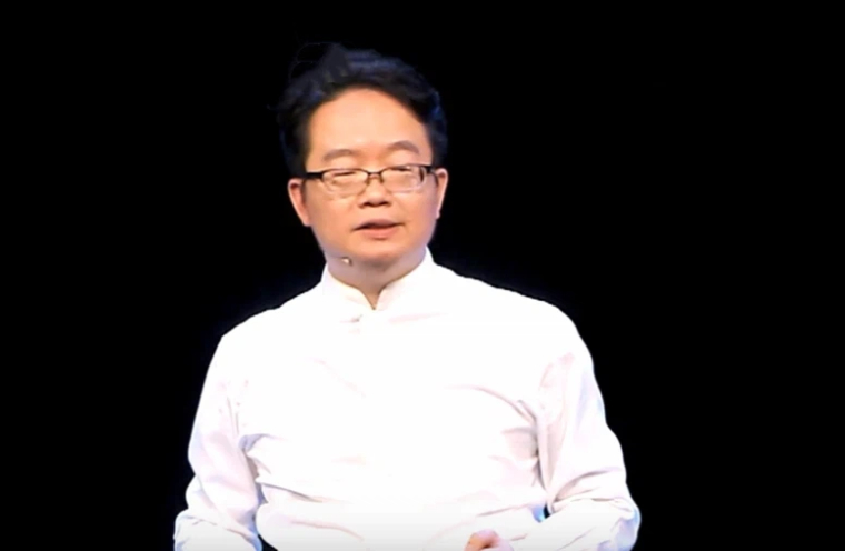 陈威如：《数智时代，传统企业如何面对数字化》