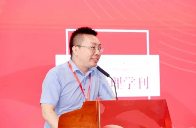 倪红福：《全球价值链重构与提高产业链、供应链的稳定性》