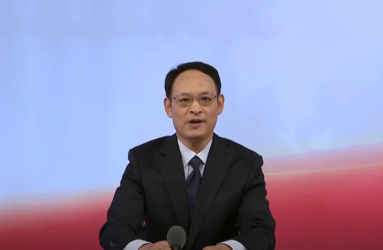 曹普：《推进中国式的现代化事业，必须进行伟大斗争》