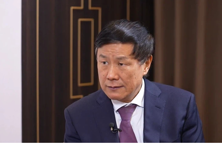 张燕生：《新全球化下的中国挑战、机遇与应对策略》