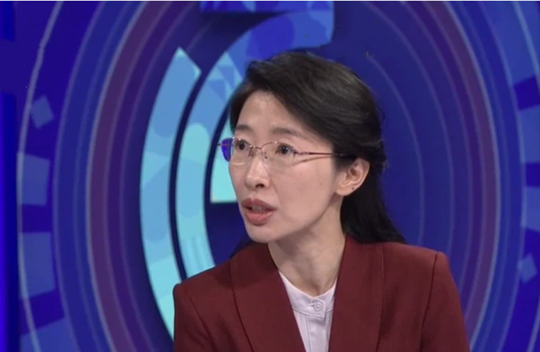 郭丽岩：《以国内大循环牵引国际循环》