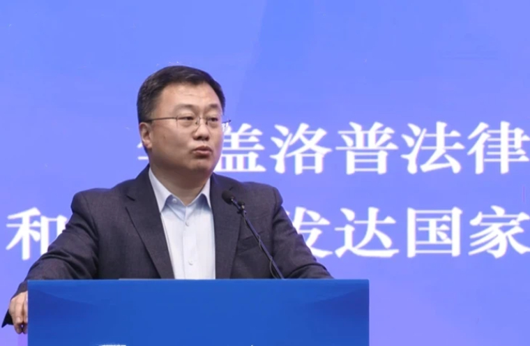 周绍杰：《中国城乡协调发展的政策与战略》