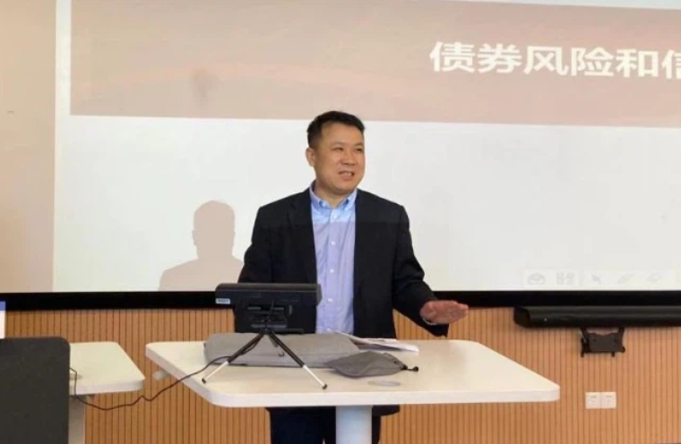 张宗新：《中国资本市场改革与功能的再造工程》