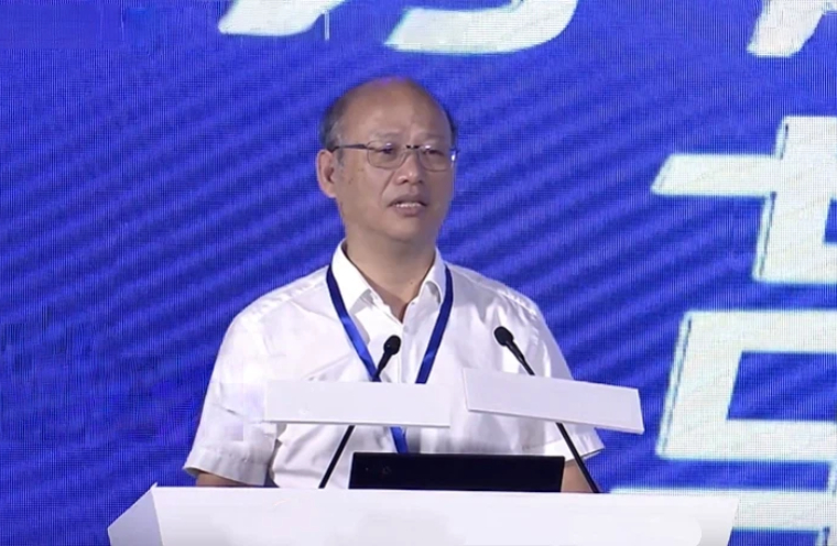 杨开忠：《构建新发展格局的首都发展战略》