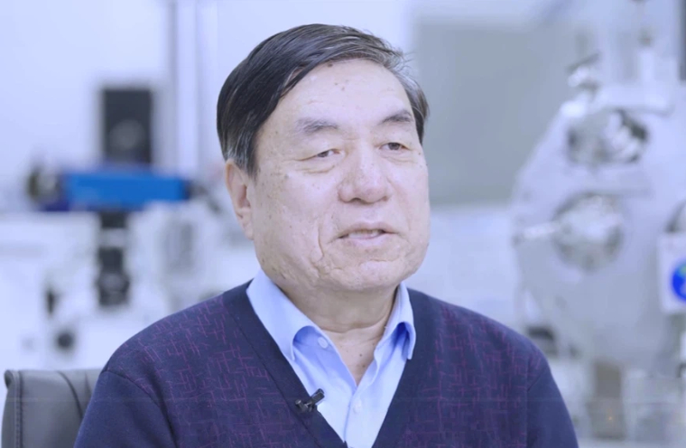 李阳：《数智赋能油气绿色低碳开发》