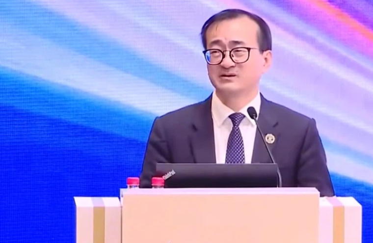 刘元春：《经济韧性超乎预测》