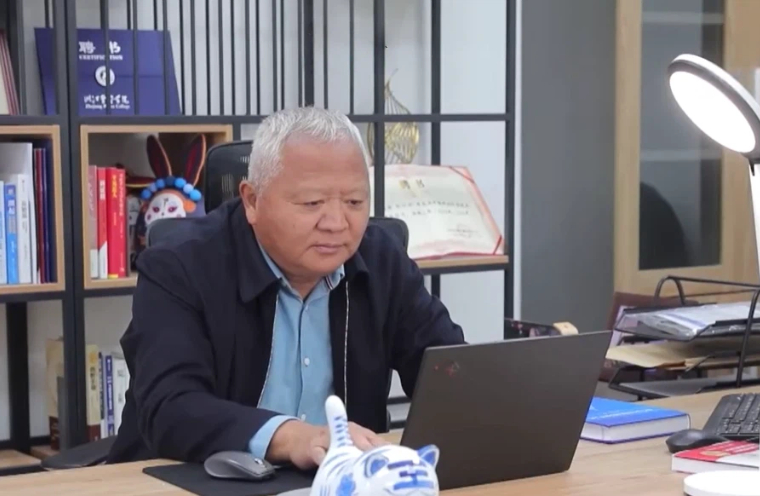 邬江兴：《数字化及数字产业要靠网络完全新范式托底》