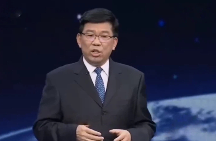 朱利中：《筑牢中国环境治理体系》