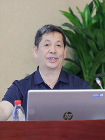 杨春和
